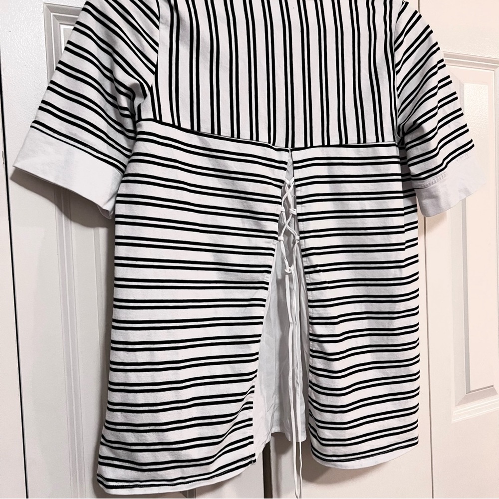 Tribal Brand Crisscross Tieback Black + White Stripe Tee Size Small
